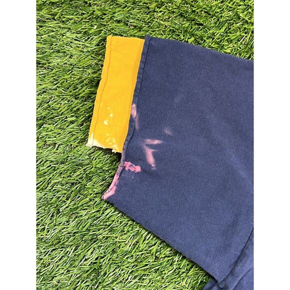 VTG 90's Team Edition Notre Dame Fighting Irish NCAA T-Shirt Men's XL Distressed - Picture 4 of 13